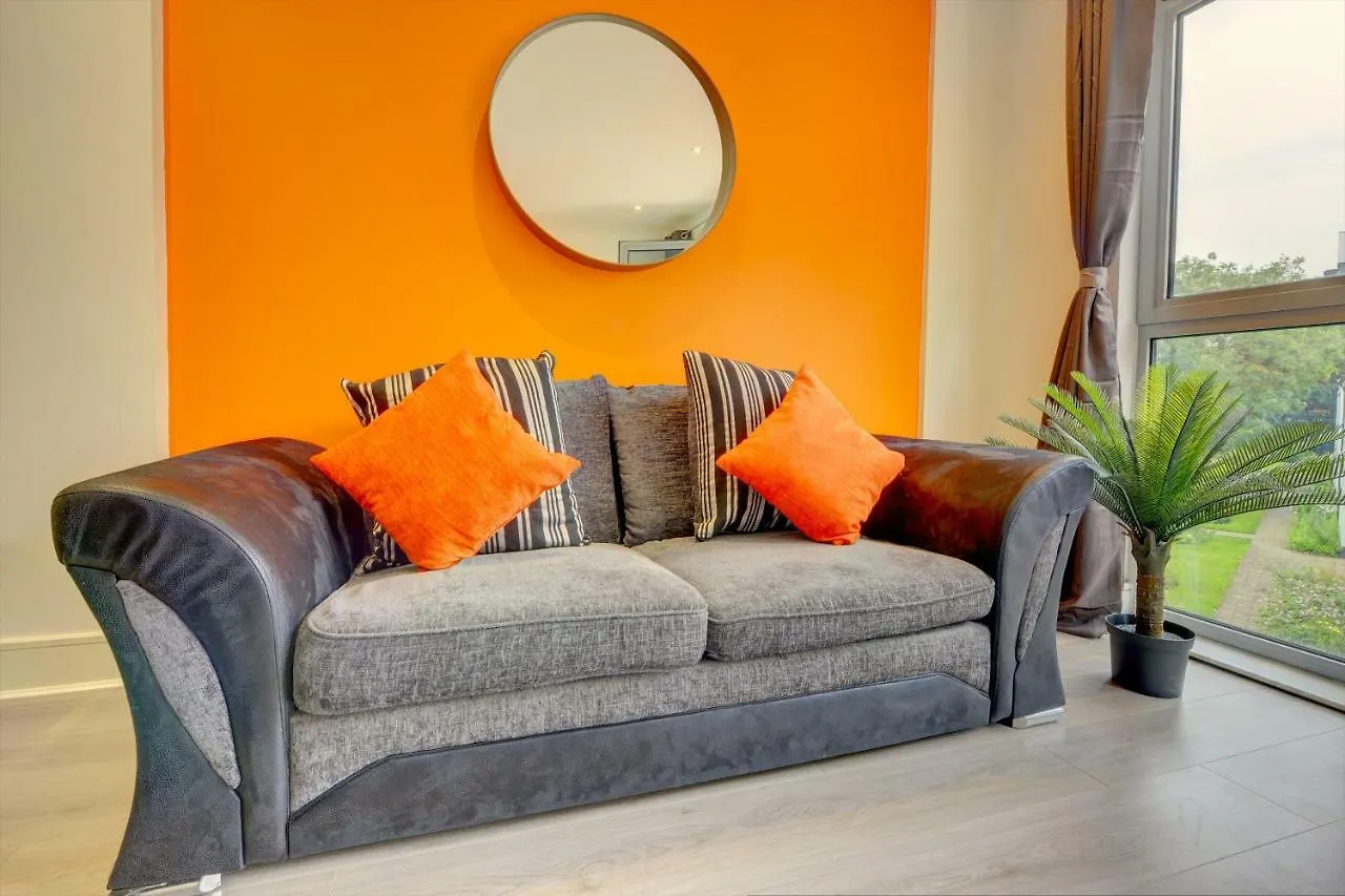 Apartment The Orange Haven With Pool, Sauna And Gym Hotel Nottingham United Kingdom